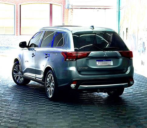 MITSUBISHI OUTLANDER 2.0 COMFORT 16V GASOLINA 4P AUTOMÁTICO MITSUBISHI OUTLANDER 2.0 COMFORT 16V GASOLINA 4P AUTOMÁTICO